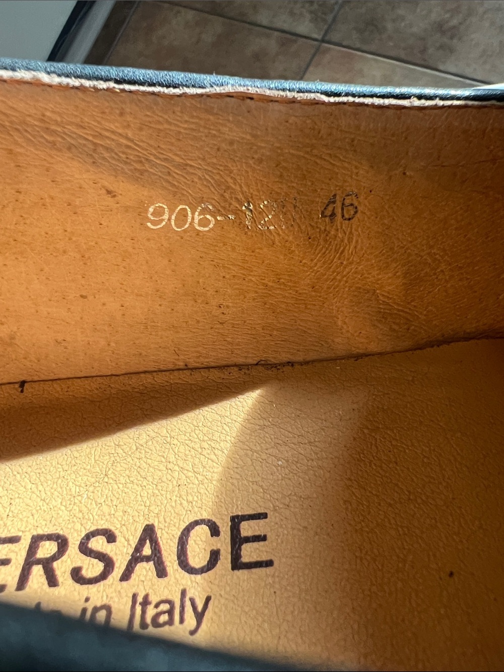 Versace - Picture 4 of 15